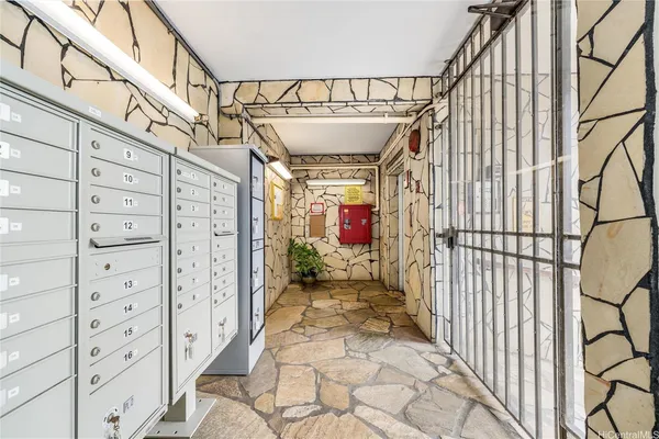 $3,500 | 2889 Ala Ilima Street, Unit 11B, Honolulu, HI 96818