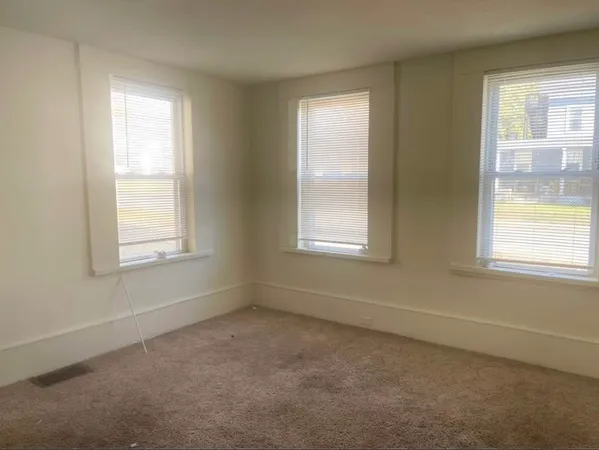 $1,800 | 322 Central Street, Unit 2, Winchendon, MA 01475