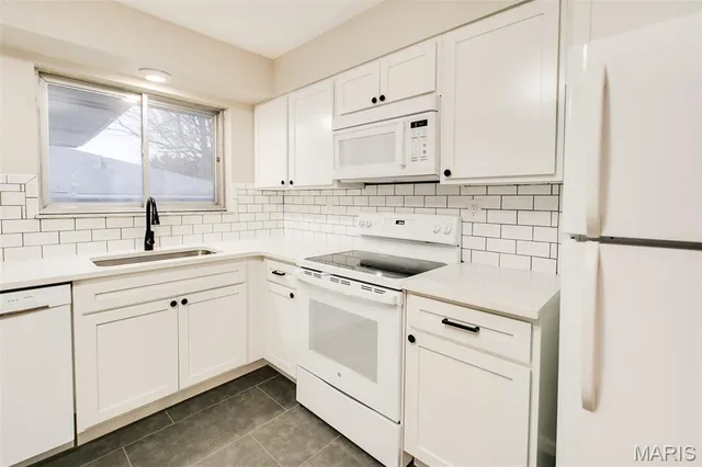 $1,400 | 10235 Jeffleigh Lane, St. Louis, MO 63123