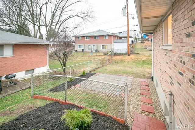 $1,400 | 10235 Jeffleigh Lane, St. Louis, MO 63123