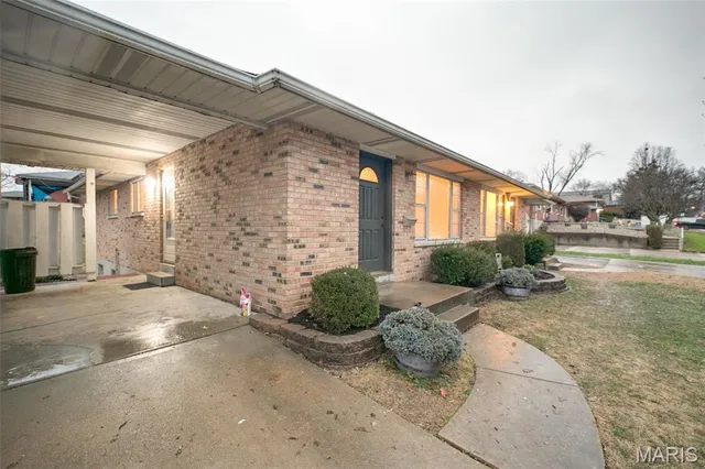 $1,400 | 10235 Jeffleigh Lane, St. Louis, MO 63123