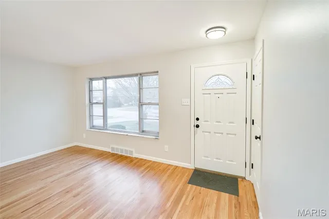 $1,400 | 10235 Jeffleigh Lane, St. Louis, MO 63123