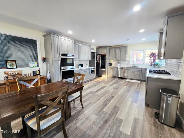 $550,000 | 730 Mc Kay Road, Amsterdam, NY 12010