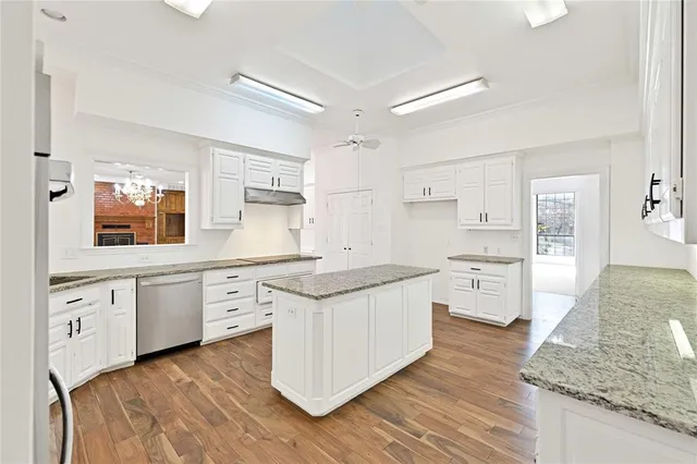 $725,000 | 2253 Hollyhill Lane, Denton, TX 76205