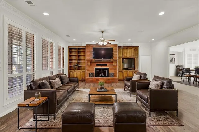 $725,000 | 2253 Hollyhill Lane, Denton, TX 76205