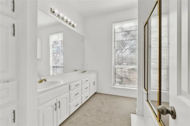 $725,000 | 2253 Hollyhill Lane, Denton, TX 76205