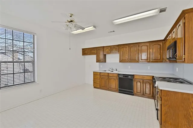 $725,000 | 2253 Hollyhill Lane, Denton, TX 76205