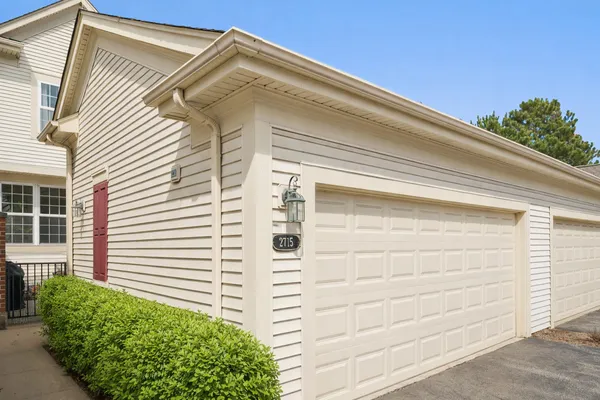 $650,000 | 2715 Langley Circle, Glenview, IL 60026