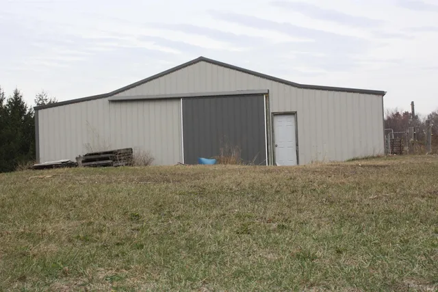 $270,000 | 9546 West 700 South, Francesville, IN 47946