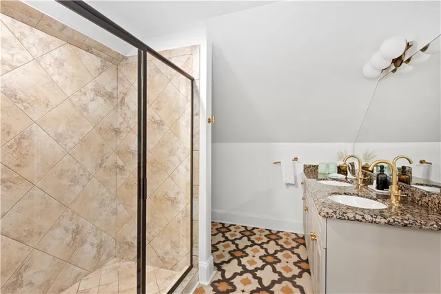 $5,500 | 174 Estoria Street Southeast, Atlanta, GA 30316