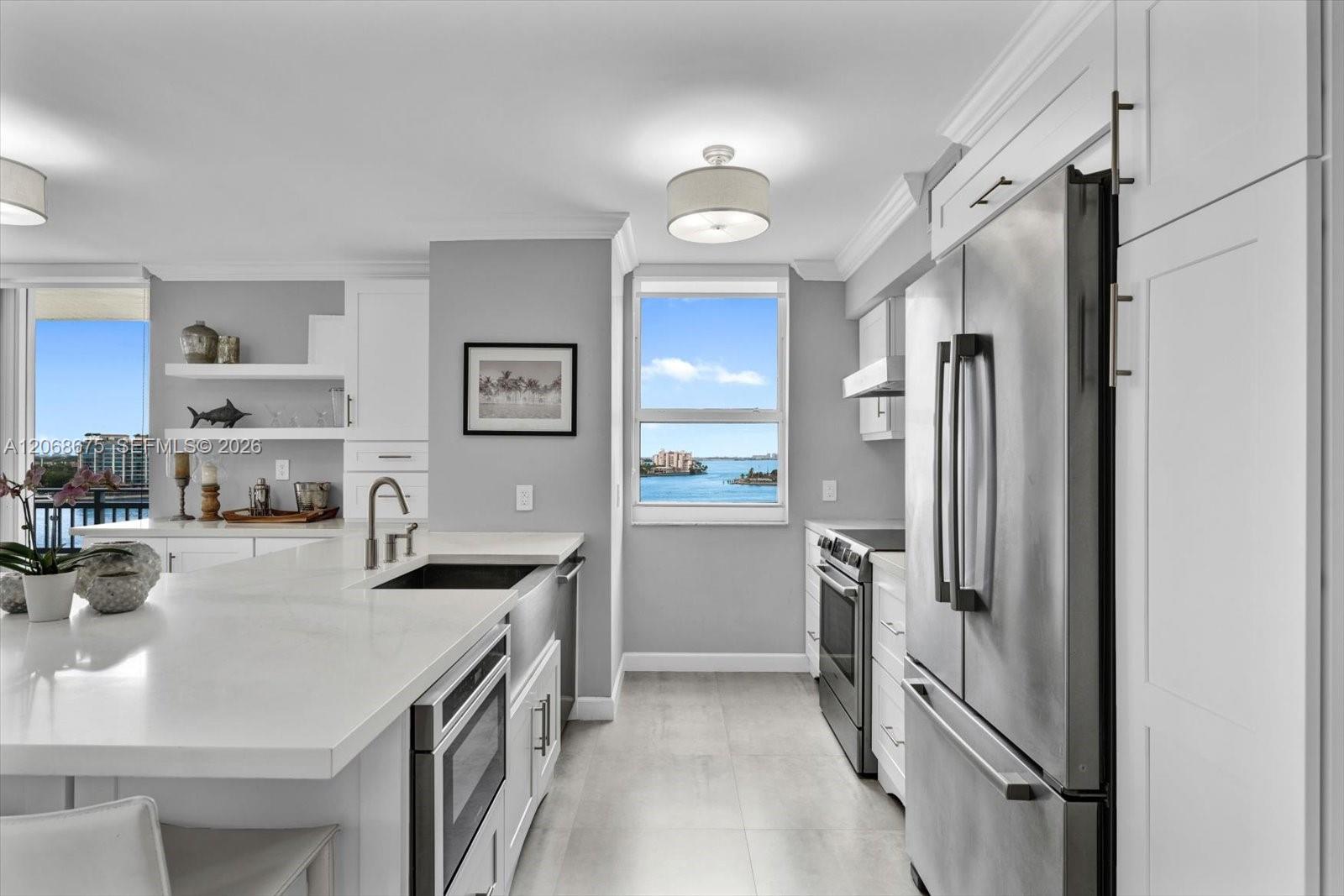 90 Alton Road, Unit 1102 Miami Beach, FL 33139 - Photo 10 of 40 Gallery Image 10