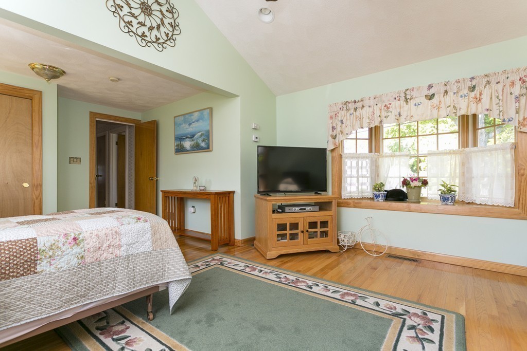 10 Bonad Road Stoneham, MA 02180 - Photo 13 of 27 Gallery Image 13
