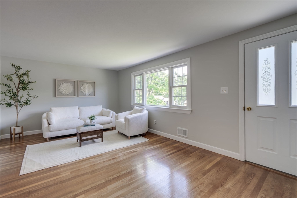 93 Ripley Avenue Marlborough, MA 01752 - Photo 10 of 24 Gallery Image 10