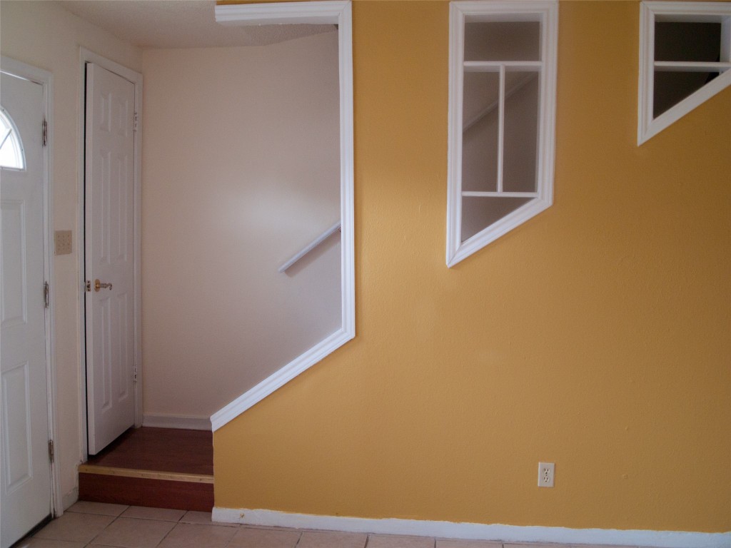 1745 Wooten Park Drive, Unit 101 Austin, TX 78757 - Photo 19 of 19 a view of a garage