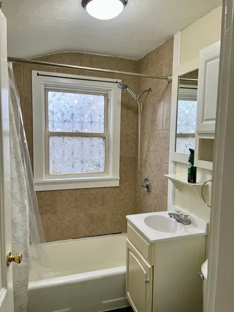 $1,650 | 277 West Elm Street, Unit 4, Brockton, MA 02301