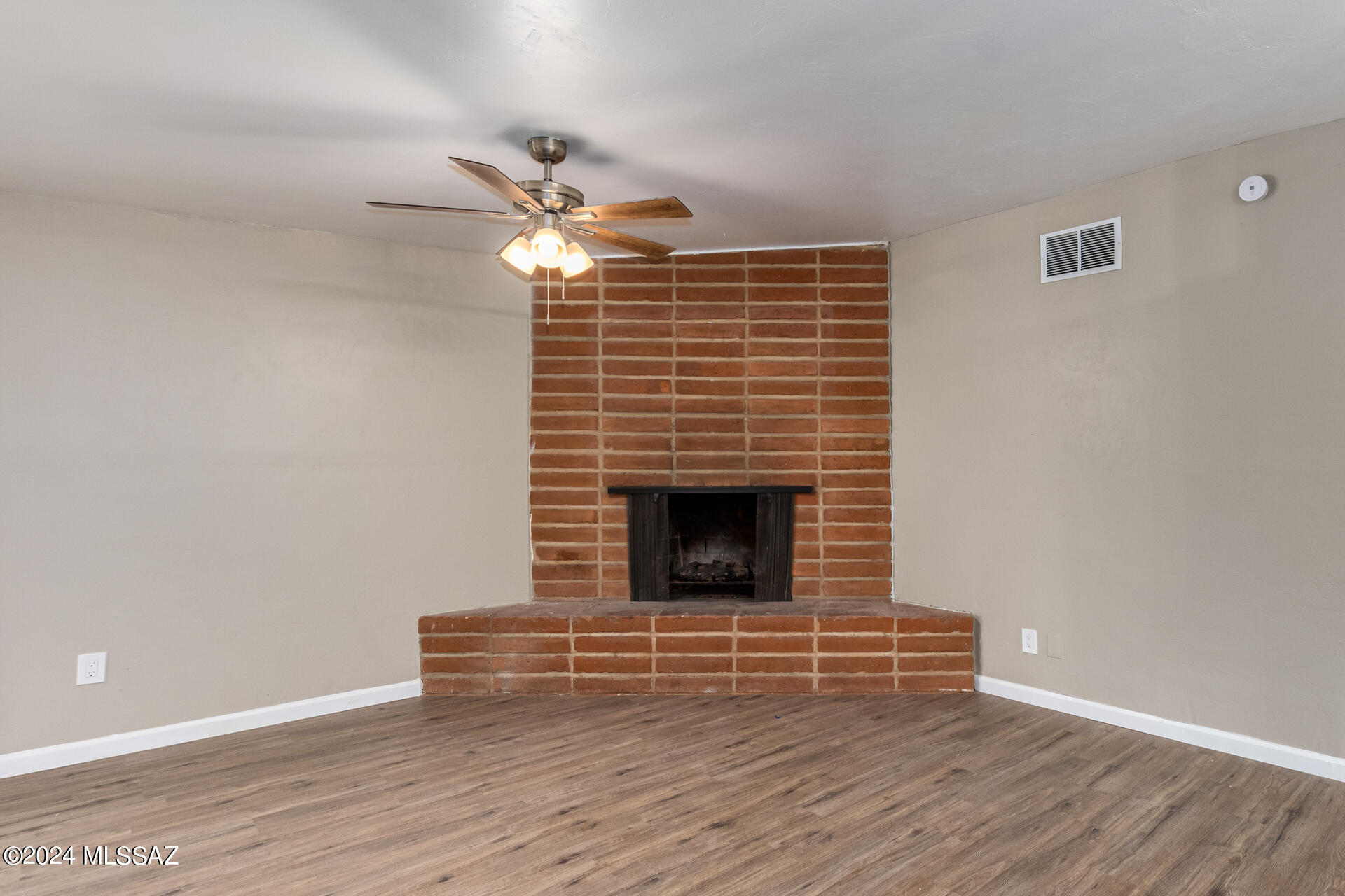 2057 West Wetmore Road Tucson, AZ 85705 - Photo 13 of 37 Gallery Image 13