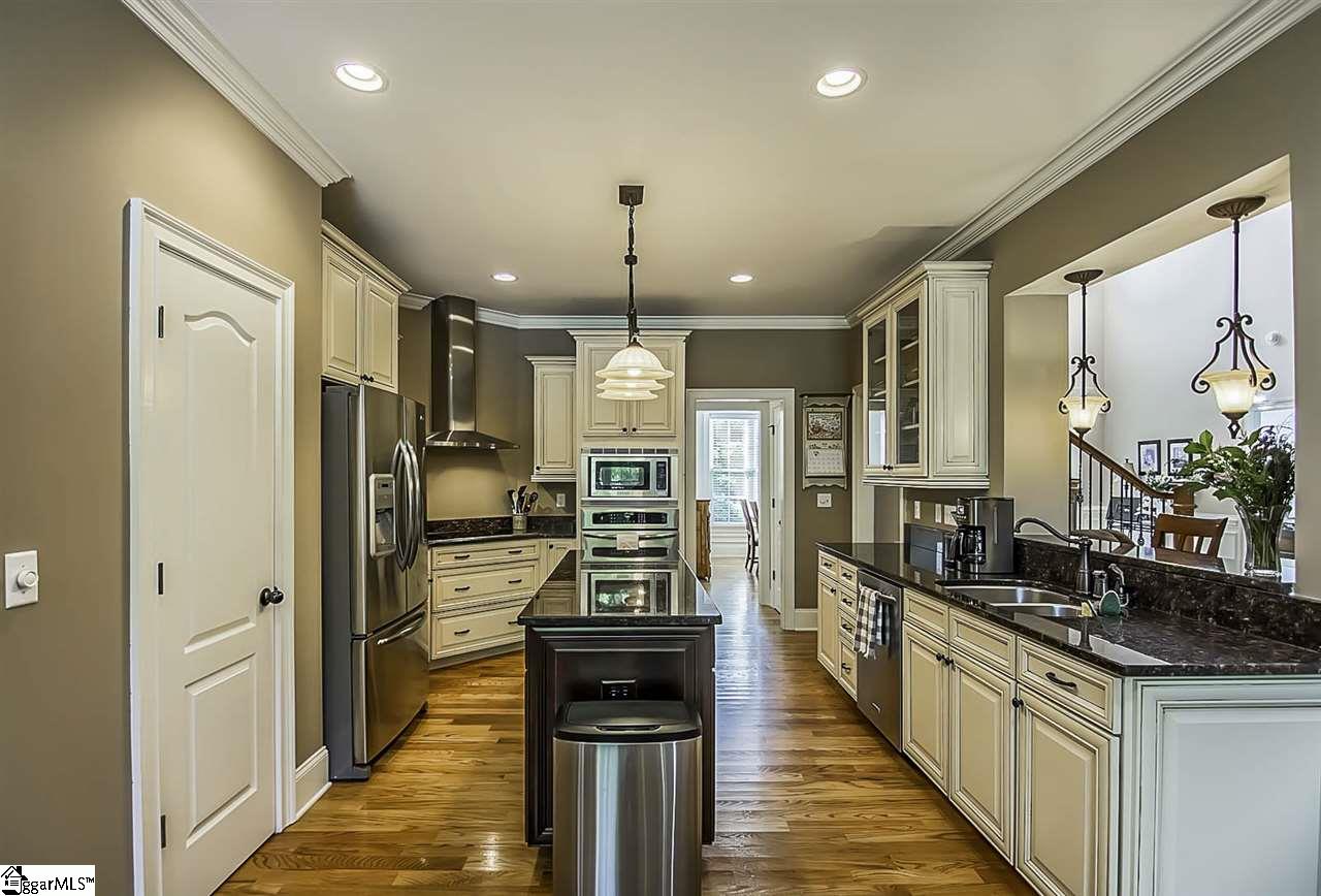 300 Sycamore Ridge Drive Simpsonville, SC 29681 - Photo 6 of 36 Gallery Image 6