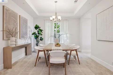 $2,599,000 | 5 Stirling Way, Hayward, CA 94542