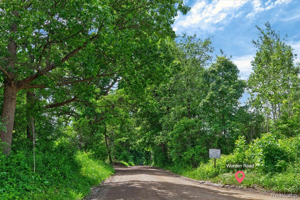 15175 Worden Road Holly, MI 48442 - Photo 5 of 39 2-2026.06.19_ACloutier_WordenHolly_010.jpg