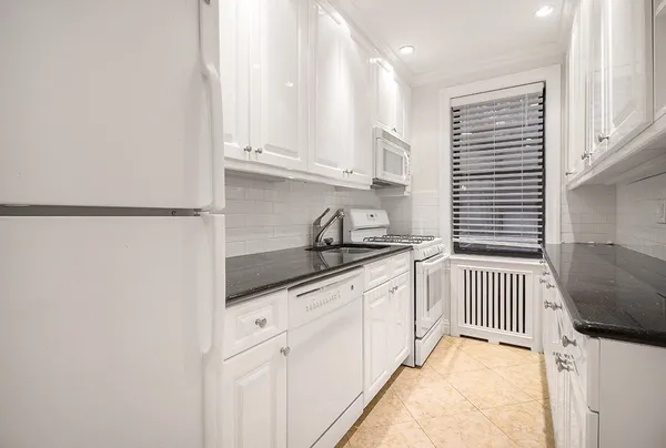 $5,700 | 340 East 66th Street, Unit 3K | Lenox Hill