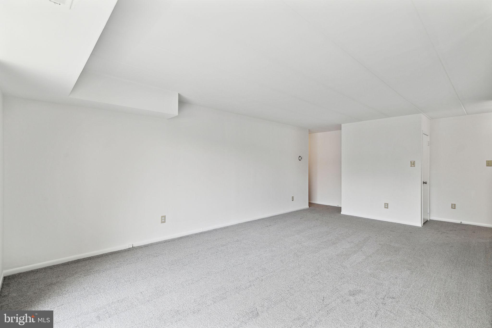 8940 Krewstown Road, Unit 203 Philadelphia, PA 19115 - Photo 15 of 25 Gallery Image 15