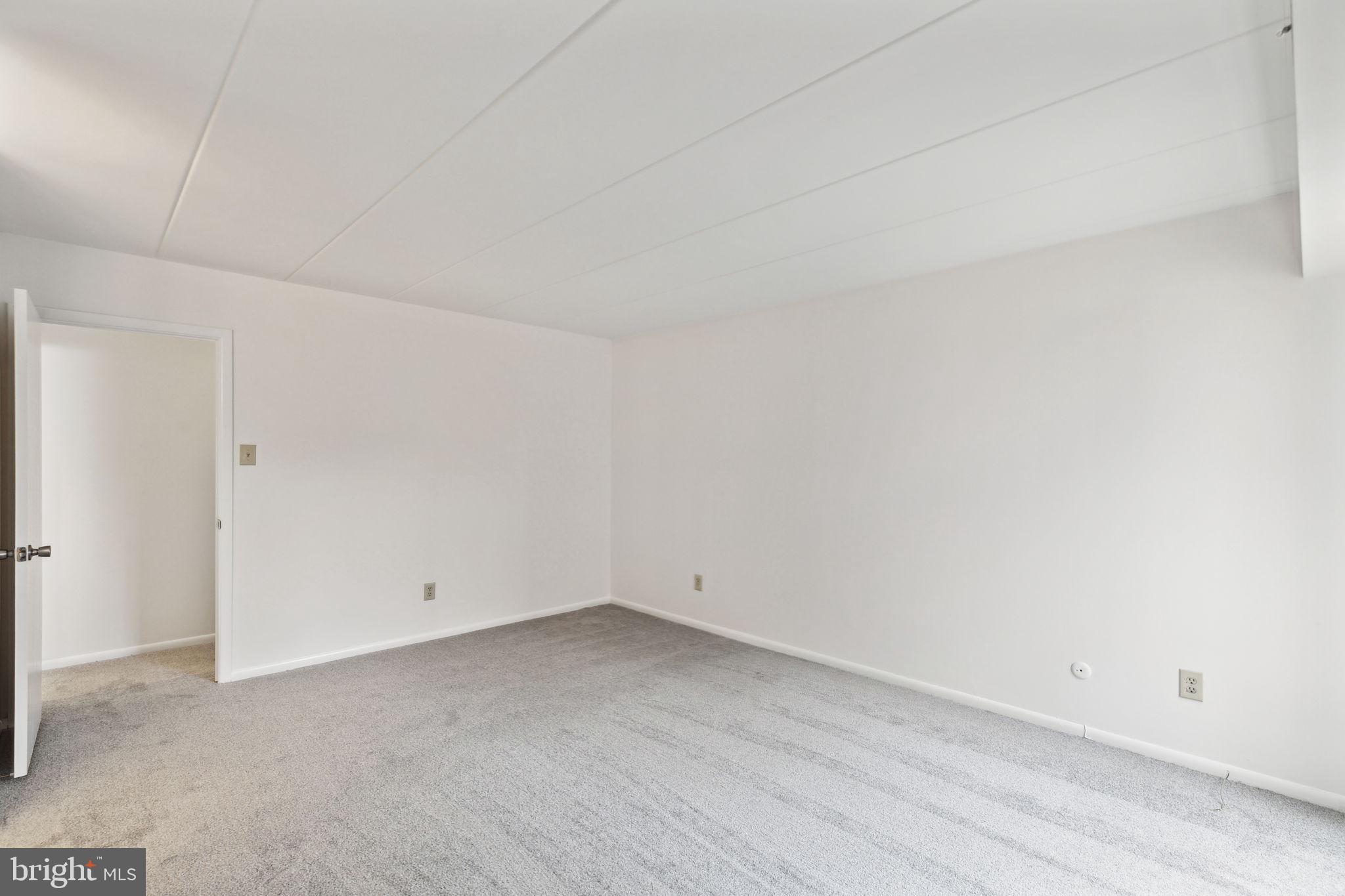 8940 Krewstown Road, Unit 203 Philadelphia, PA 19115 - Photo 16 of 25 Gallery Image 16