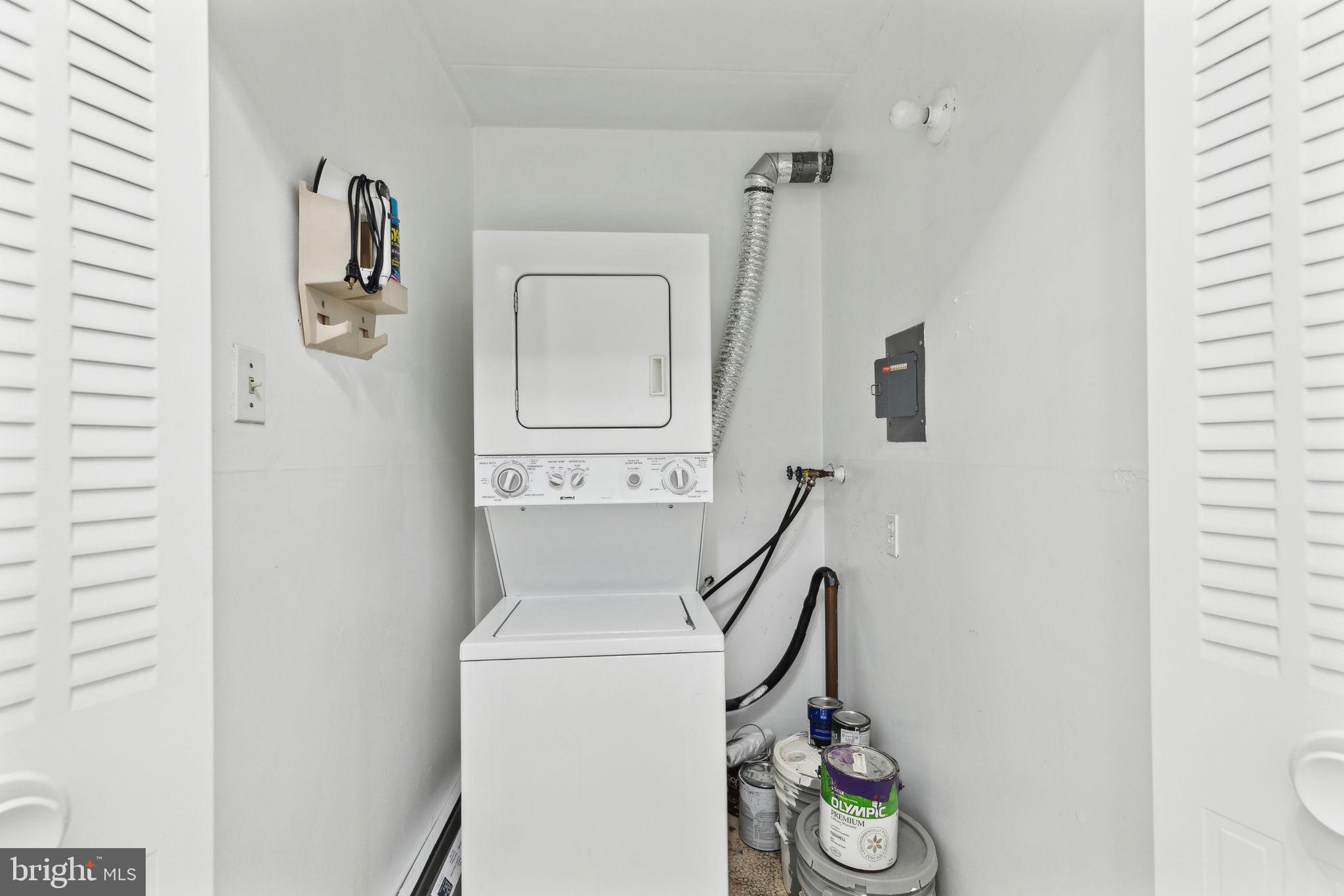 8940 Krewstown Road, Unit 203 Philadelphia, PA 19115 - Photo 20 of 25 Gallery Image 20