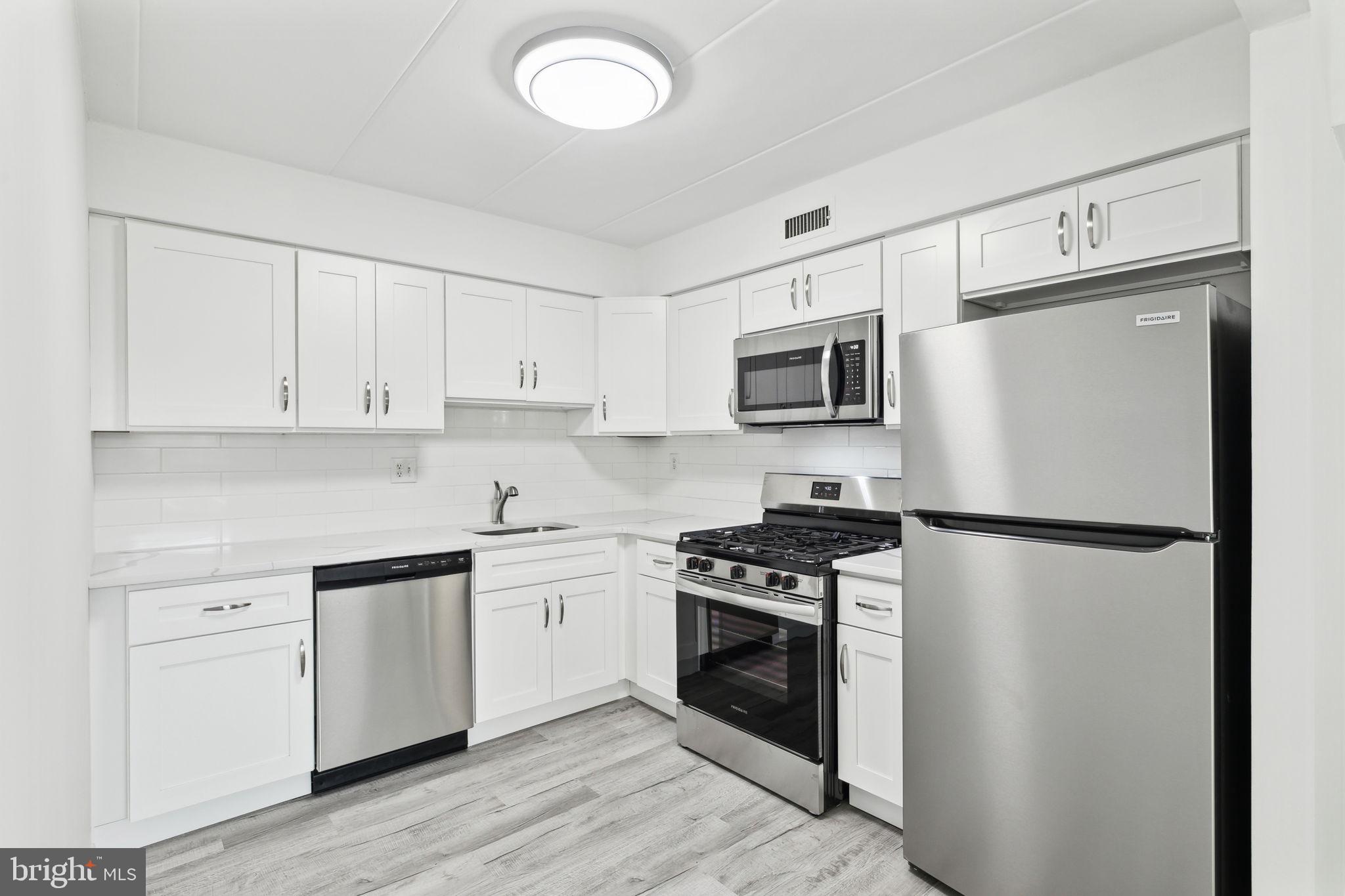 8940 Krewstown Road, Unit 203 Philadelphia, PA 19115 - Photo 7 of 25 Gallery Image 7