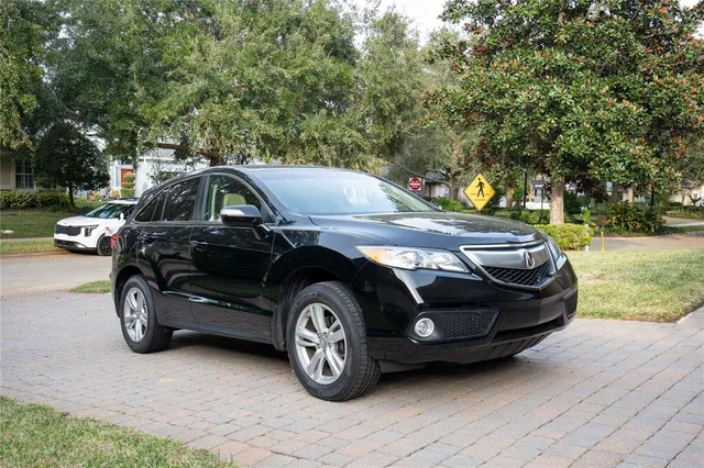 a view of a car in a yard