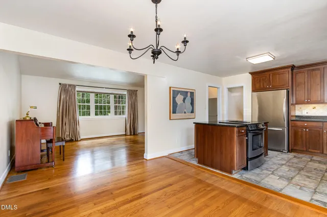 $1,000,000 | 1009 Westwood Drive, Raleigh, NC 27607