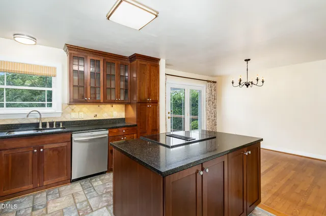 $1,000,000 | 1009 Westwood Drive, Raleigh, NC 27607