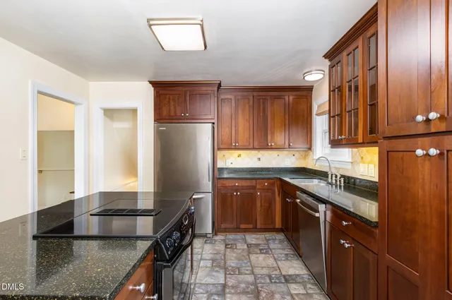 $1,000,000 | 1009 Westwood Drive, Raleigh, NC 27607