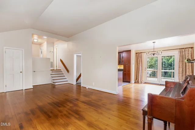 $1,000,000 | 1009 Westwood Drive, Raleigh, NC 27607