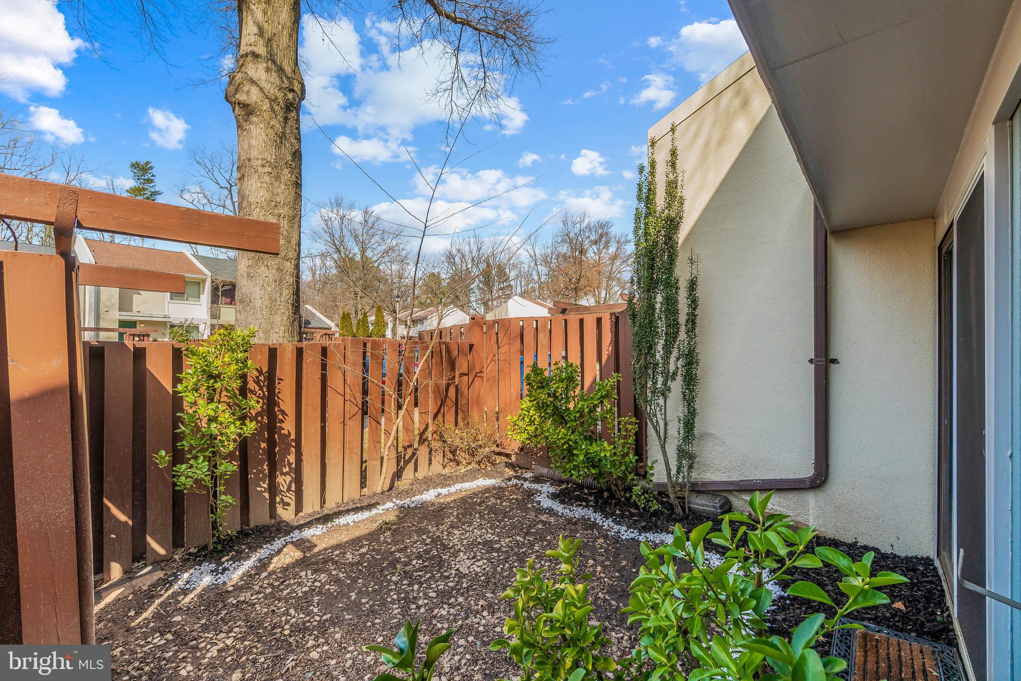 2233 Southgate Square Reston, VA 20191 - Photo 39 of 40
