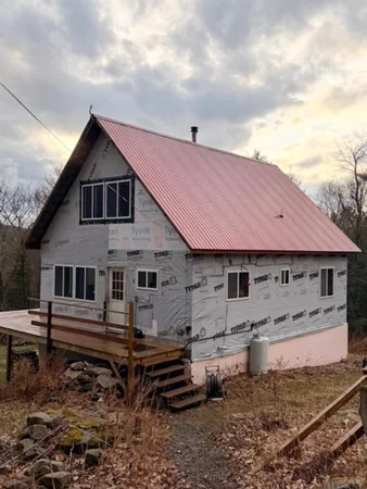 $270,000 | 127 Oliverian Heights Road, Haverhill, NH 03780