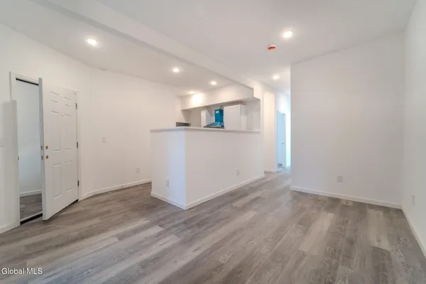 $172,904 | Undisclosed Address, Albany, NY 12206