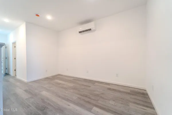 $172,904 | Undisclosed Address, Albany, NY 12206