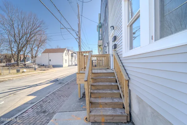 $172,904 | Undisclosed Address, Albany, NY 12206