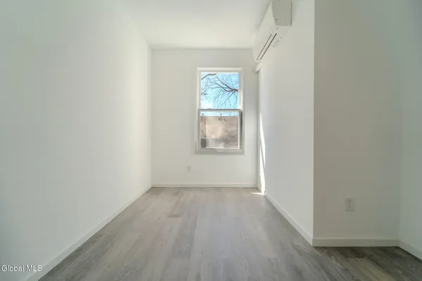 $172,904 | Undisclosed Address, Albany, NY 12206