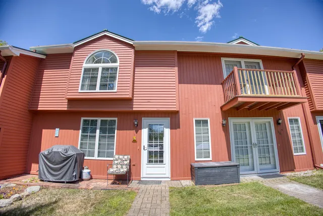 $335,000 | 118 Washington Road, Unit 55, Freedom, NH 03836