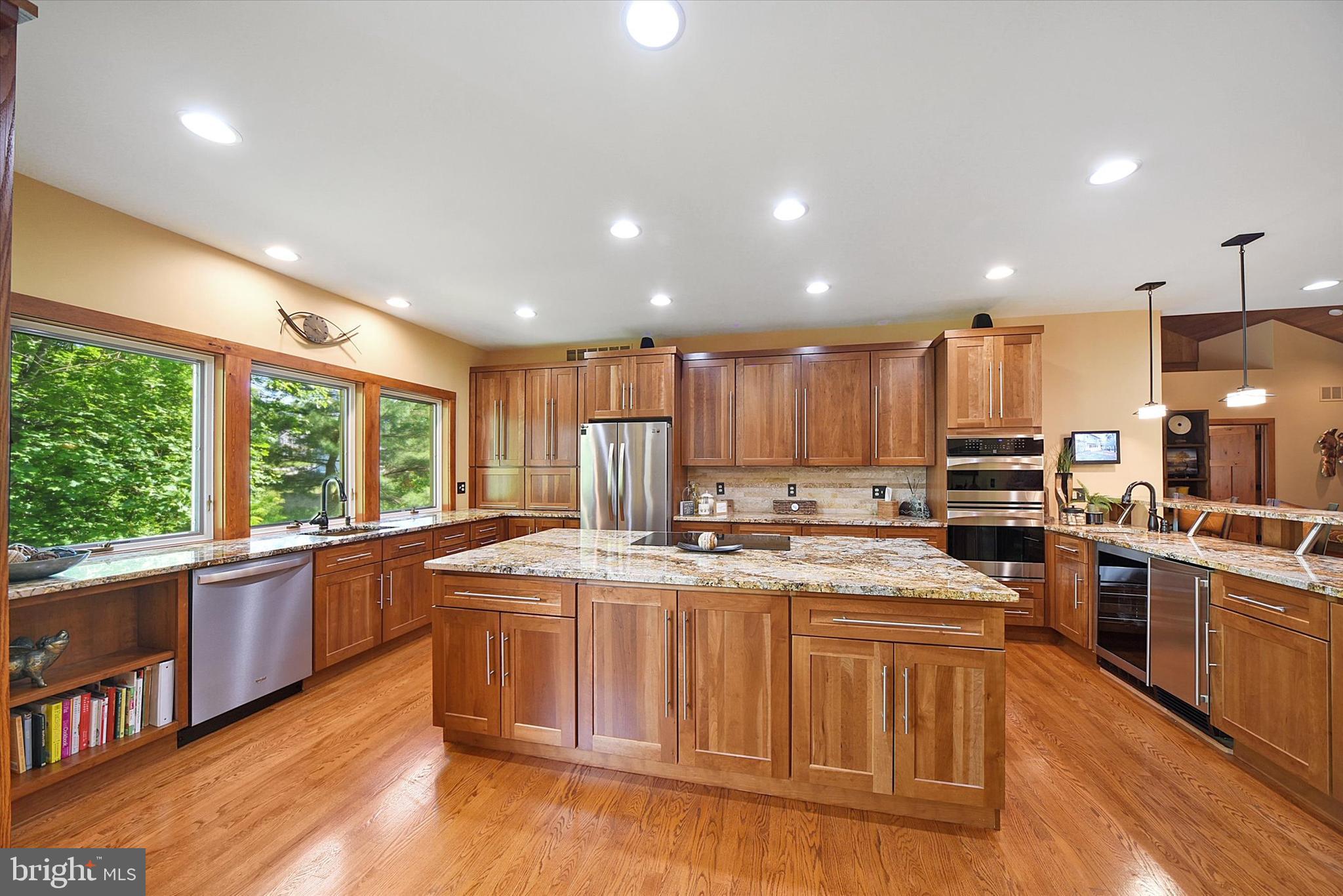 6715 Newstead Lane Baltimore, MD 21209 - Photo 14 of 57