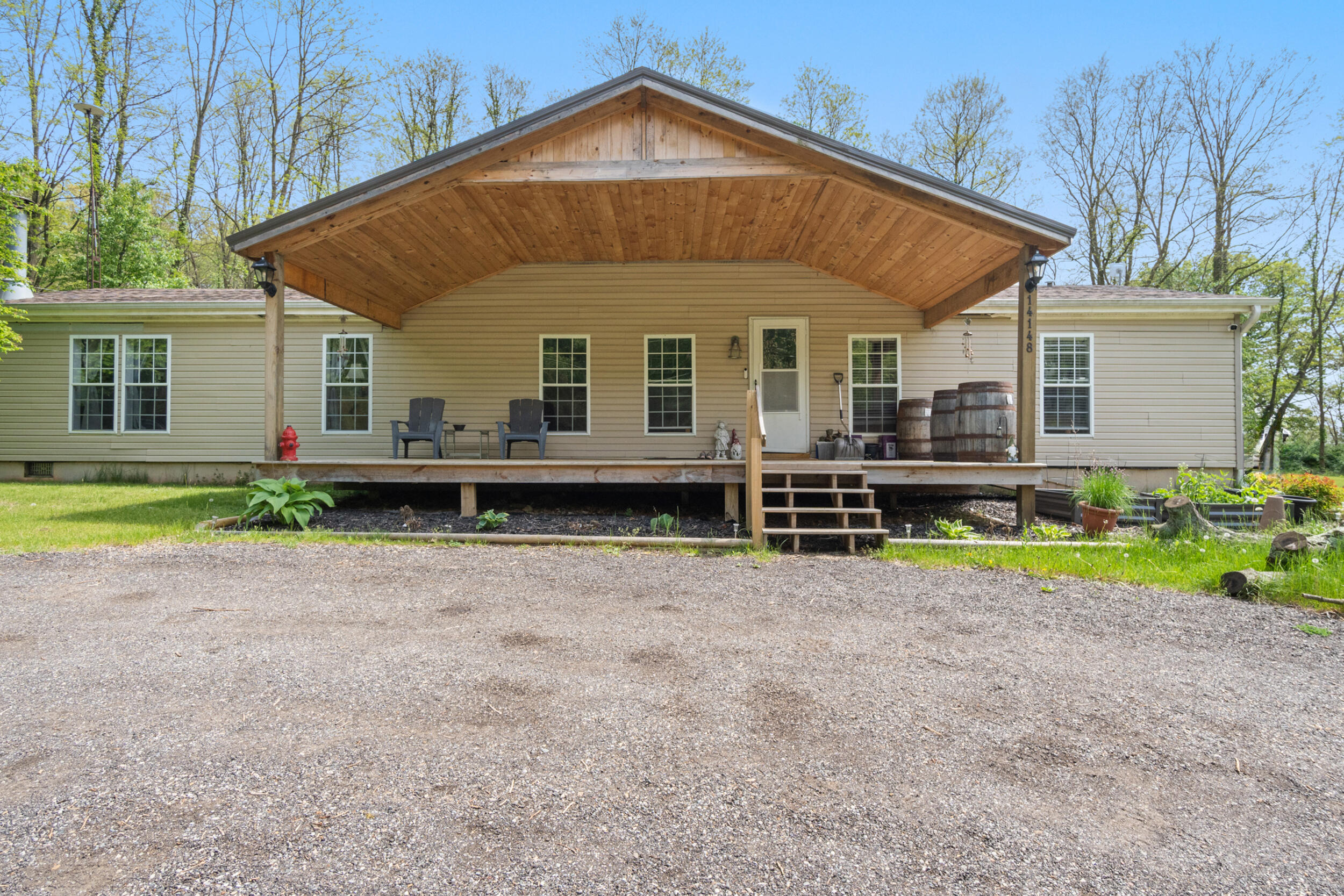 14148 Peckham Road Parma, MI 49269 - Photo 4 of 53 7_14148 peckham rd parma mi - 00042