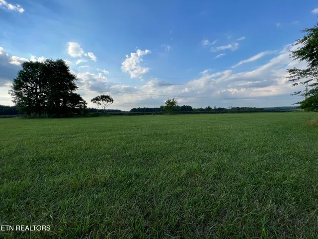 $175,000 | 1759 Meister Hills Road, Deer Lodge, TN 37726