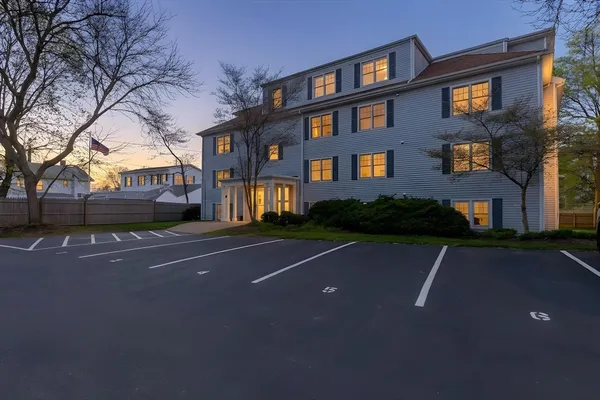 $359,900 | 14 Webb Place, Unit 1A, Mansfield, MA 02048