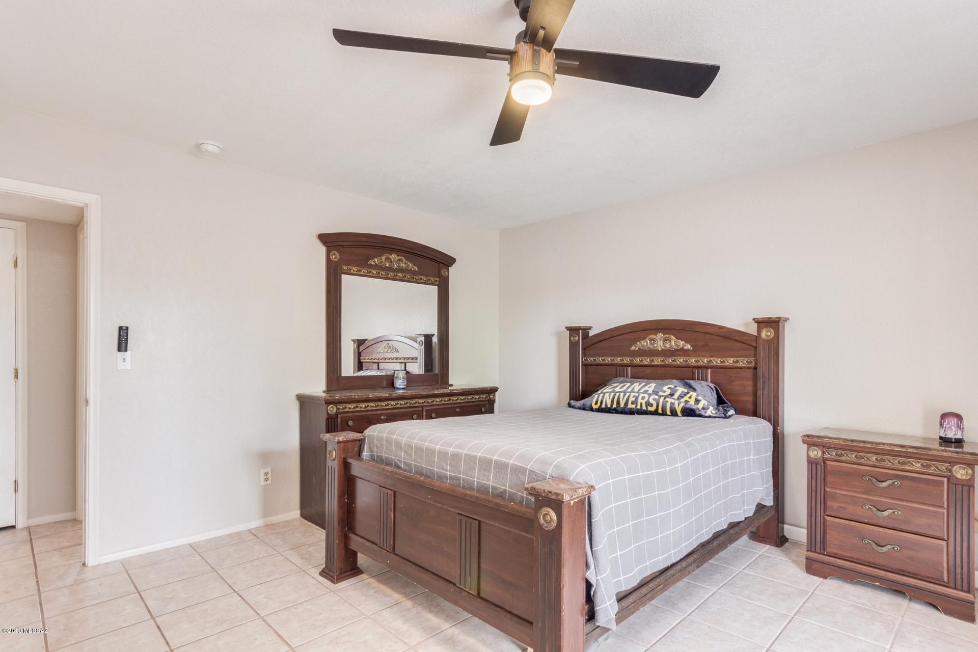 2541 North Shannon Road Tucson, AZ 85745 - Photo 18 of 36 Gallery Image 18