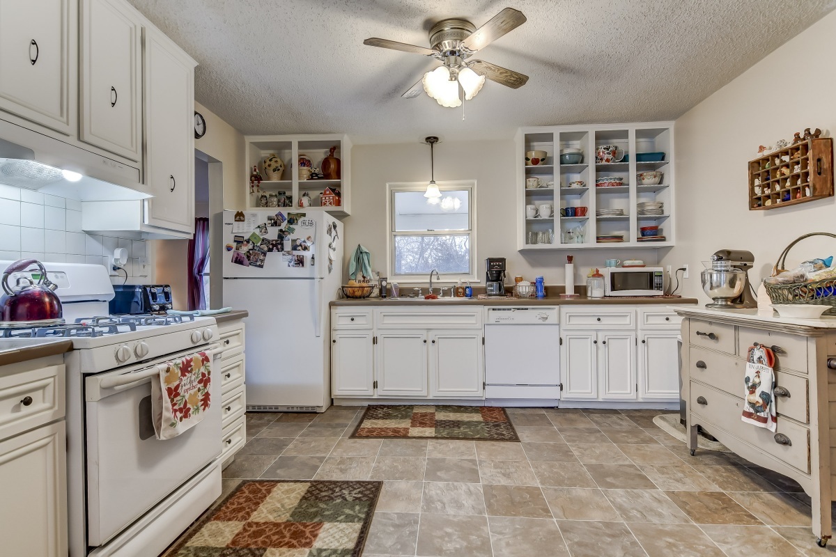3 Mesa Road Springfield, IL 62702 - Photo 22 of 35