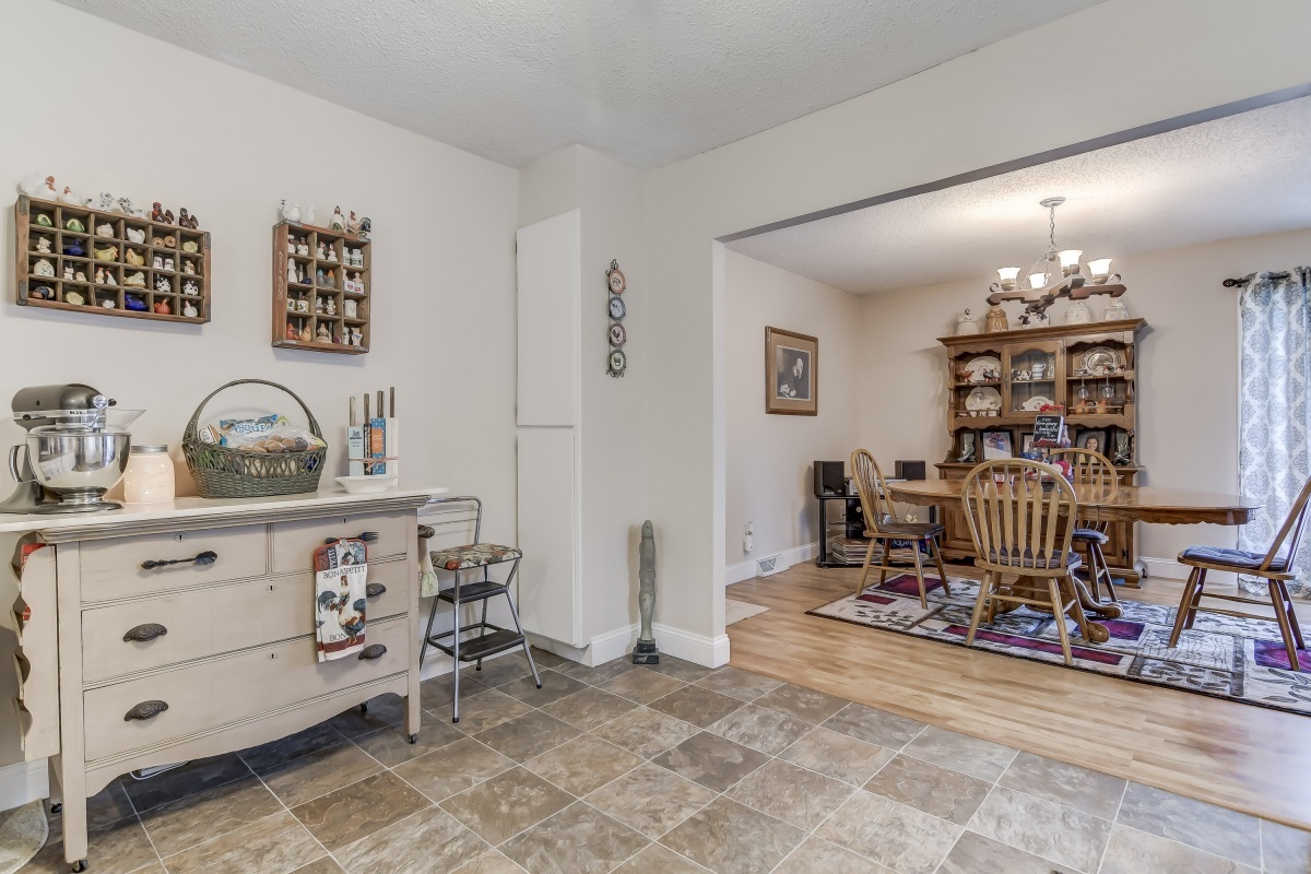 3 Mesa Road Springfield, IL 62702 - Photo 24 of 35