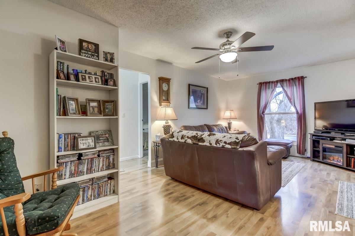 3 Mesa Road Springfield, IL 62702 - Photo 27 of 35