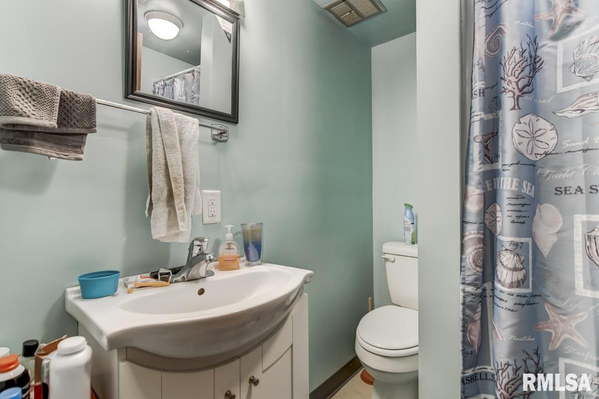 3 Mesa Road Springfield, IL 62702 - Photo 29 of 35
