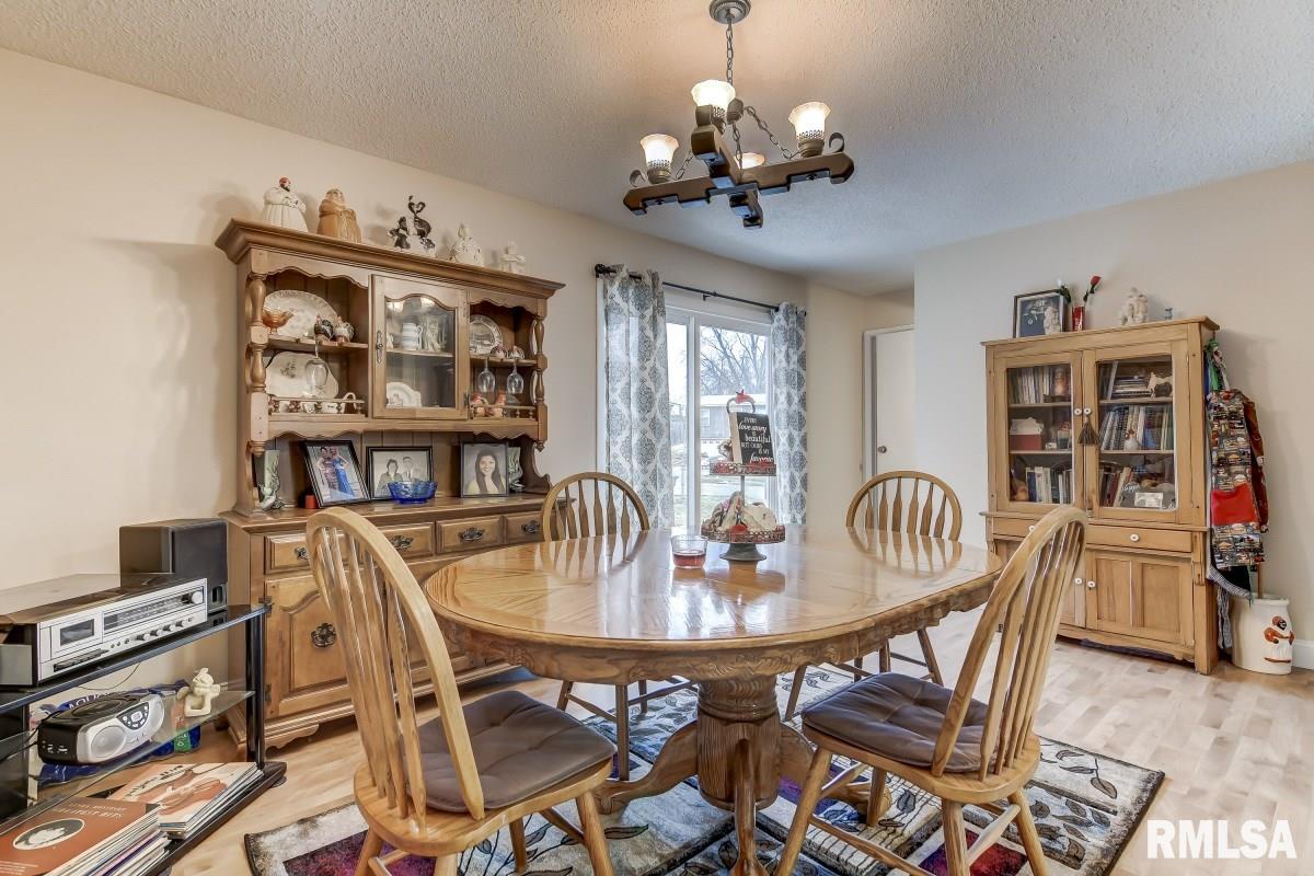 3 Mesa Road Springfield, IL 62702 - Photo 6 of 35